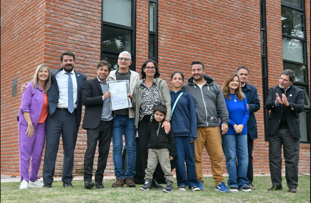 Kicillof inauguró la Casa de la Provincia en Villa Gesell