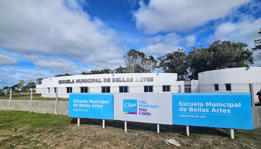 Kicillof: “Nuestros problemas no se arreglan con un voucher, sino con mucho esfuerzo para seguir construyendo escuelas”