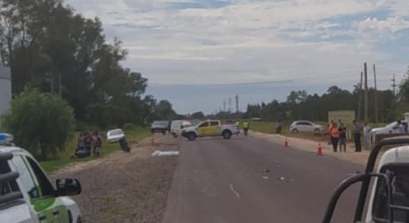 Tragedia en Corrientes: dos nenes se soltaron de la mano de la mujer y salieron corriendo. La mujer solo pudo agarrar de la ropa al varón pero a la chiquita no pudo alcanzarla.