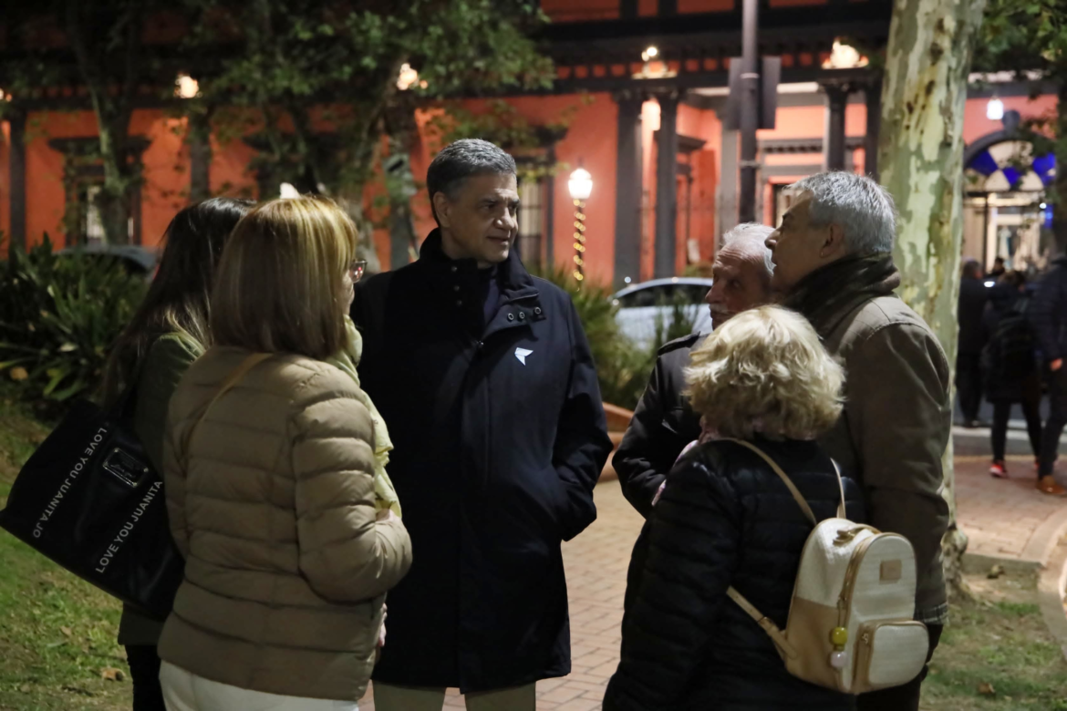La Ciudad ilumina parques y plazas e instala los primeros tótems de seguridad
