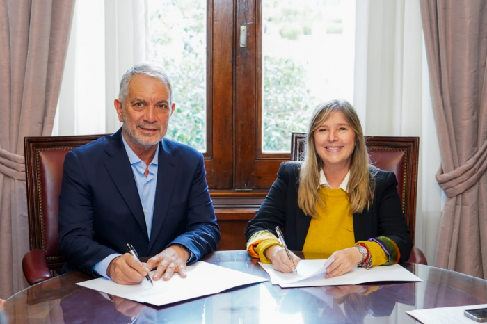 Alvarez Rodríguez y Alak firmaron un convenio para ampliar los servicios del Registro de las Personas en La Plata