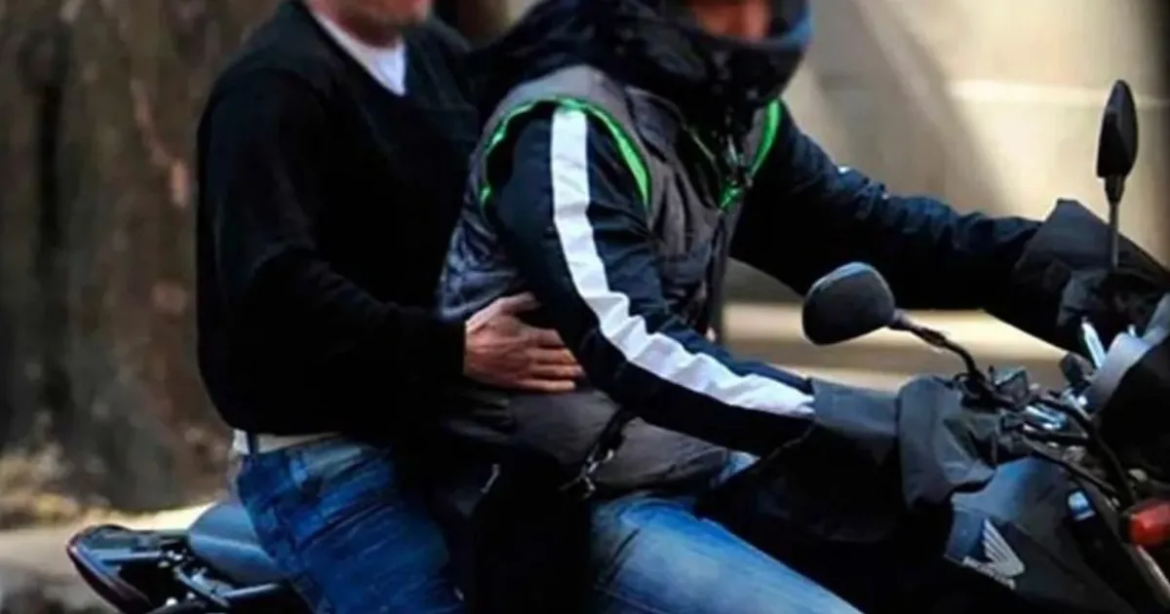 ‘Motochorros’ imparables en La Plata, en este caso un joven fue víctima a metros del Hospital Italiano