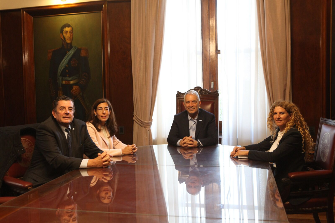 Alak se reunió con la UIA: enfático apoyo al Plan de Regularización que impulsa la Municipalidad