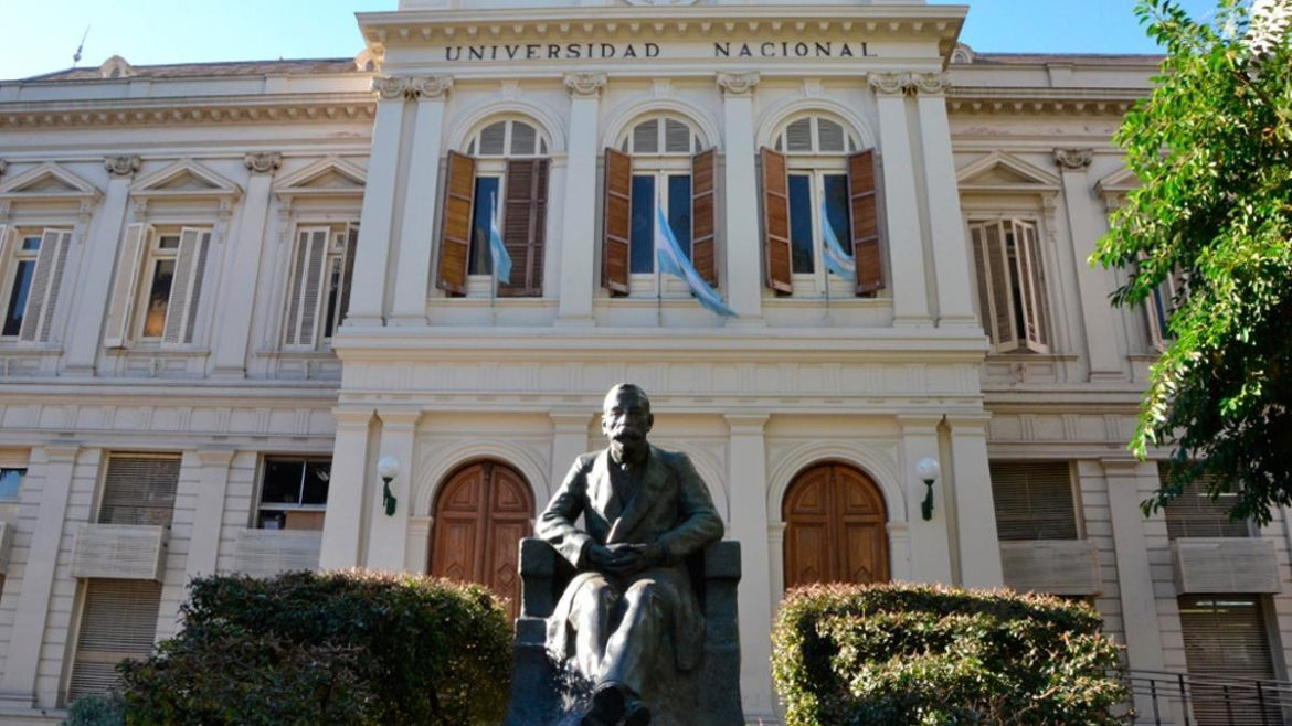 La Plata: Los docentes de la UNLP emitieron un comunicado sentando postura sobre la medida de fuerza de este jueves.