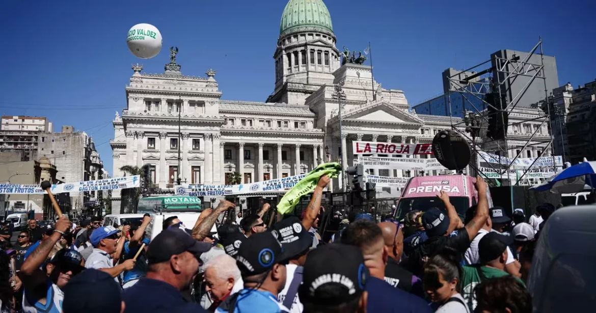 Marcha contra la ley Bases: sindicatos de la CGT se movilizarán el miércoles al Congreso