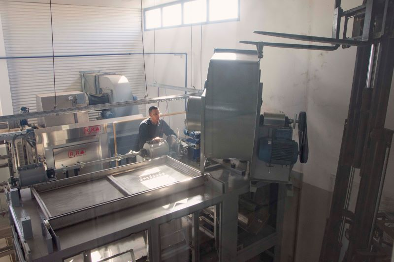 La Plata: La planta de alimentos de la UNLP sumó un mega deshidratador y amplía su capacidad productiva