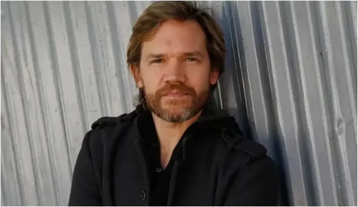 La Plata: Juan Gil Navarro protagonizará la obra “Juan Vairoleto” de Gené