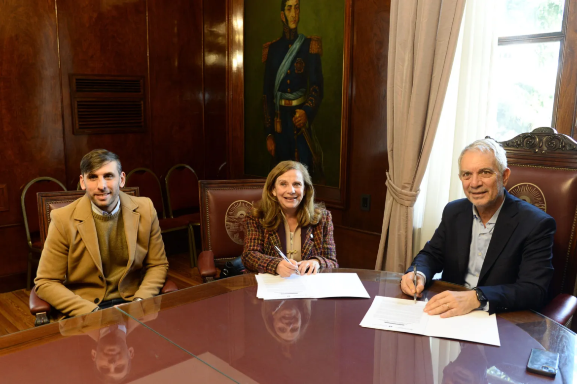 La Plata: Julio Alak fortalece lazos con la UCALP y acuerdan trabajar en conjunto proyectos municipales