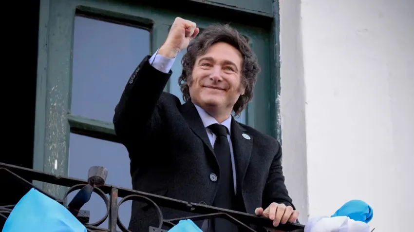 Milei paga el asado a 87 diputados para festejar haberle quitado a los Jubilados