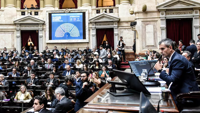 El oficialismo impulsa un proyecto que limita las reelecciones gremiales: “Democratización y la transparencia”