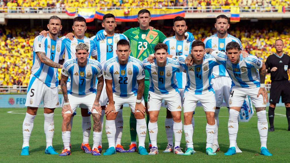 A pesar de la derrota, Argentina conserva su lugar en la primera posición del grupo en las Eliminatorias Sudamericanas