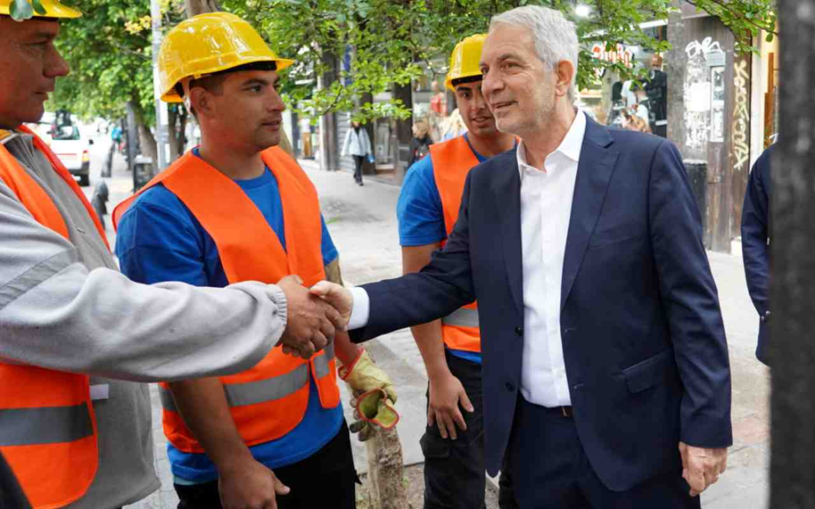 La Plata: Alak dio inicio a las obras de puesta en valor del centro comercial de calle 8