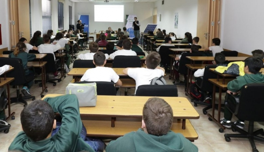 Autorizan nuevos aumentos en colegios privados 