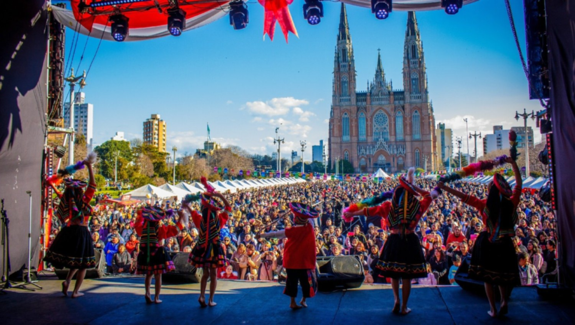 La Plata celebra la cultura italiana: gastronomía, shows y un sorteo para conocer la cuna del Renacimiento