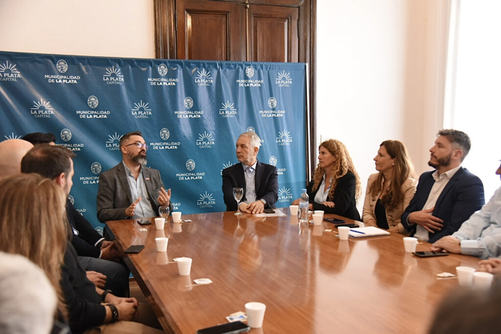 Alak avanza en alianzas para potenciar el ecosistema tecnológico en La Plata