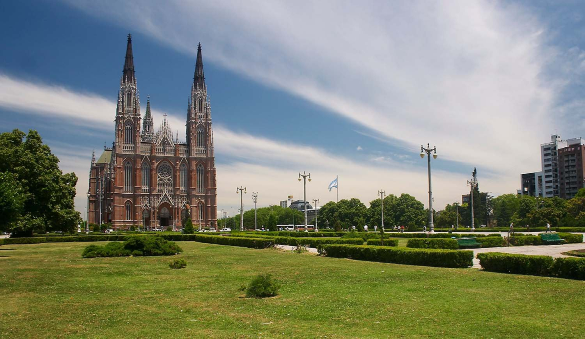 Por el 142° aniversario de La Plata, reducciones y cortes a la circulación vehicular