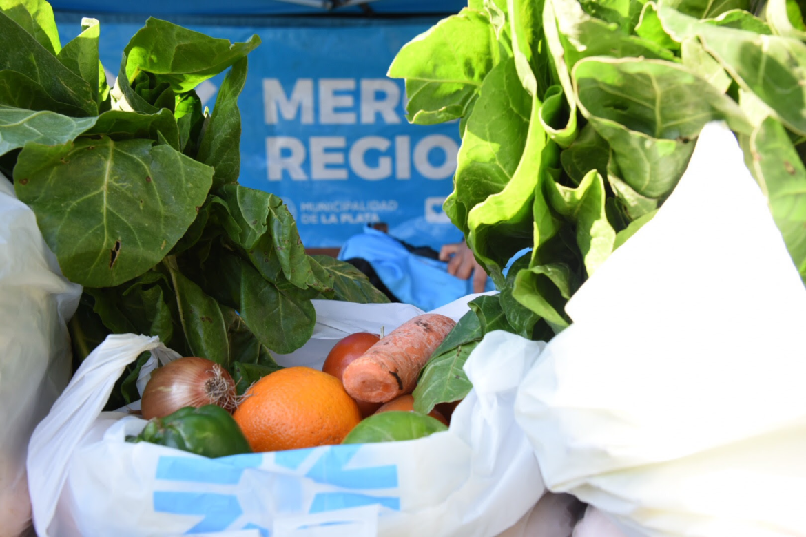 La Plata: Renuevan los precios en el Mercado Regional con promociones en carnes, bebidas, frutas y productos de almacén