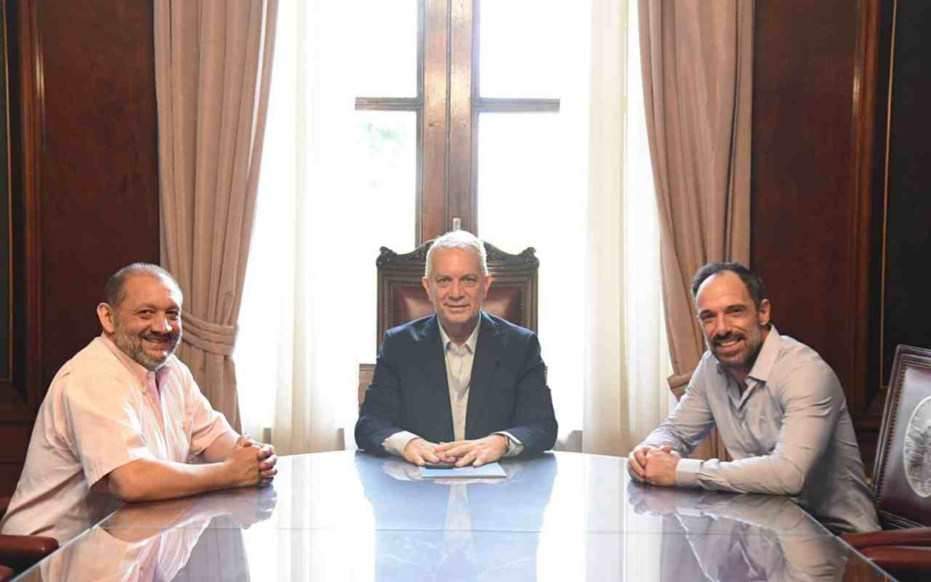 La Plata: Alak recibió a las nuevas autoridades del Colegio de Ingenieros