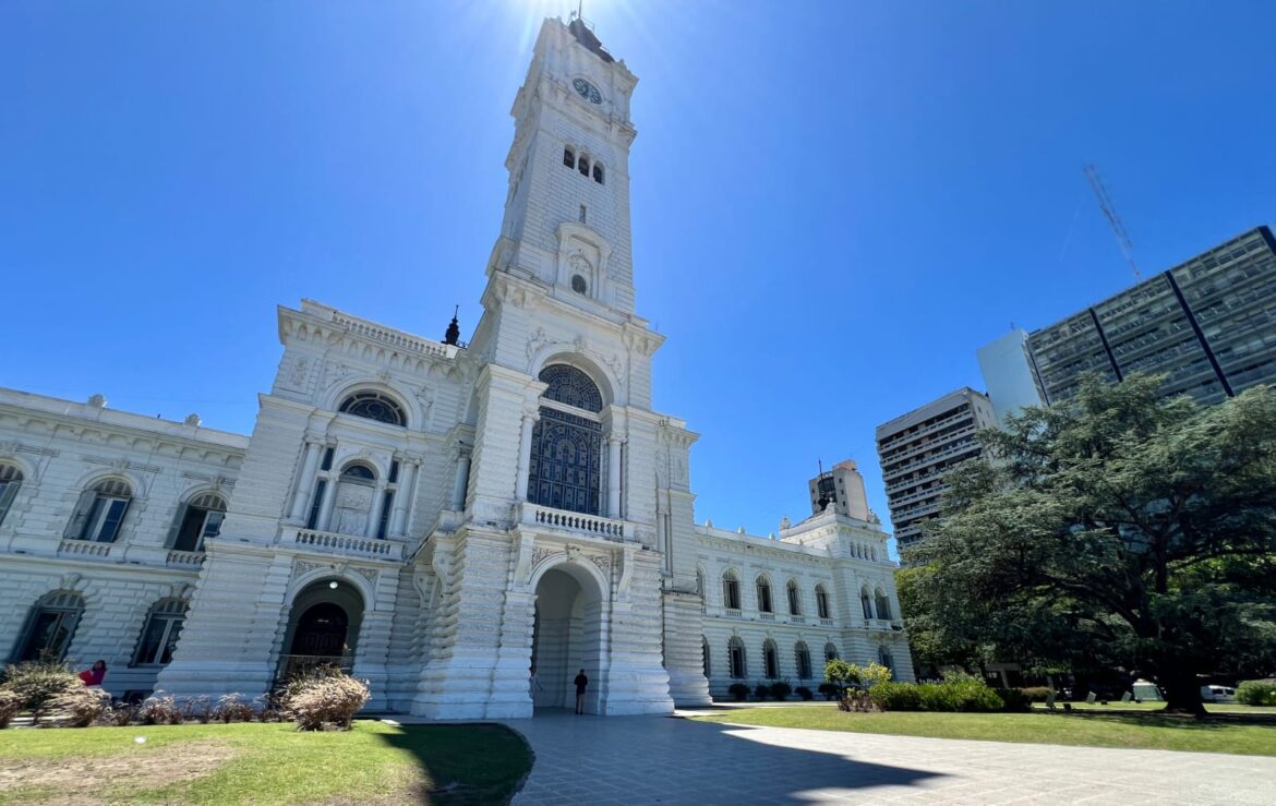 La plata: Con el acompañamiento de distintos bloques, se aprobó por amplia mayoría el Presupuesto 2025