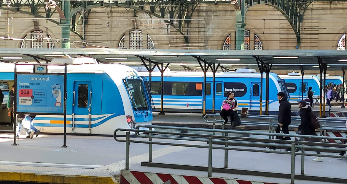 Se levantó la medida de fuerza de los maquinistas de trenes y el servicio se normaliza tras el malestar de los pasajeros