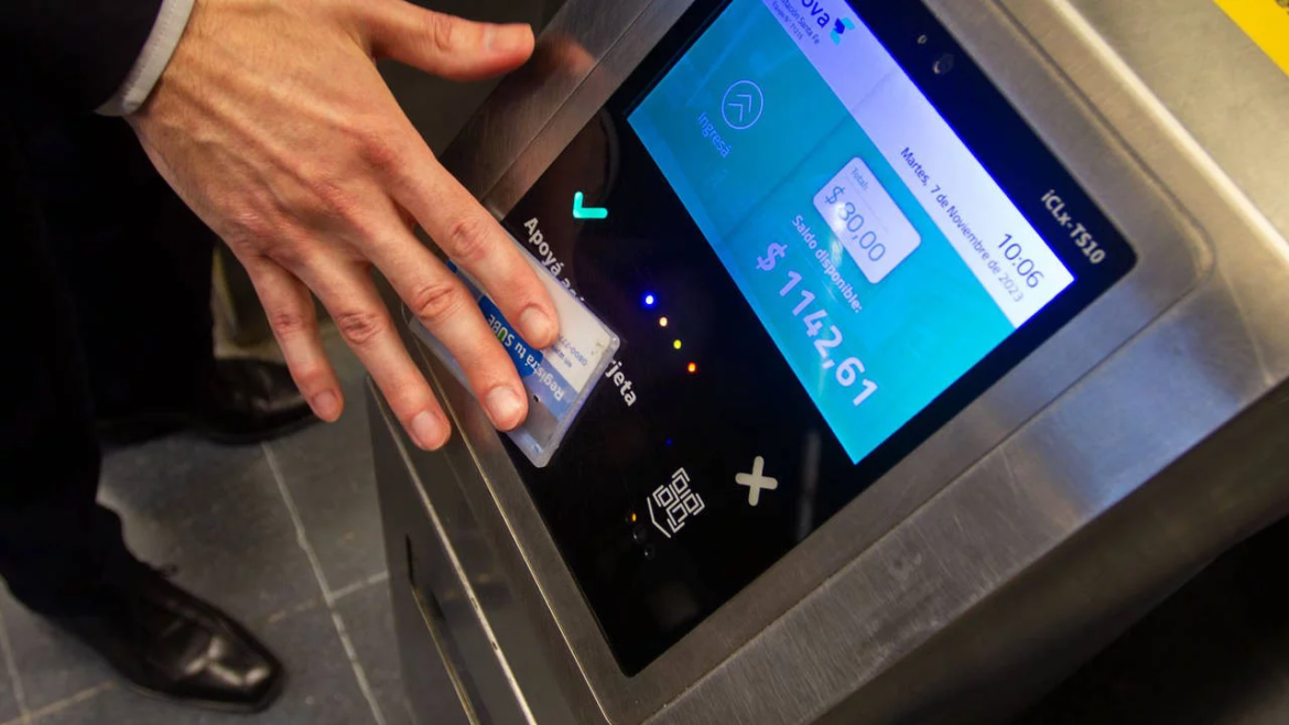 El subte habilita el pago con tarjetas desde hoy: ¿Cómo funciona el nuevo sistema?