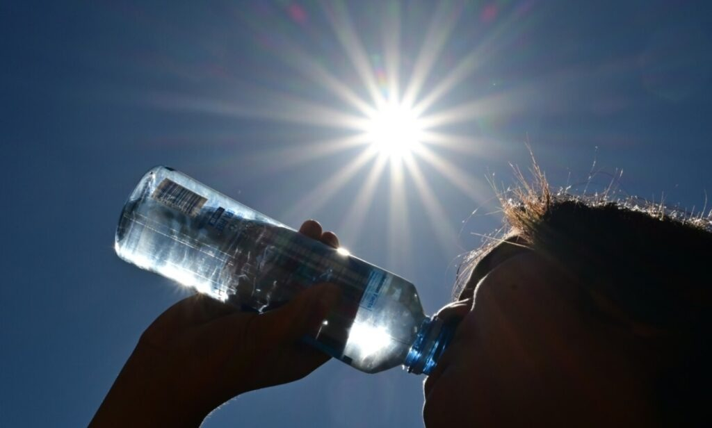 Salud emite recomendaciones para evitar golpes de calor