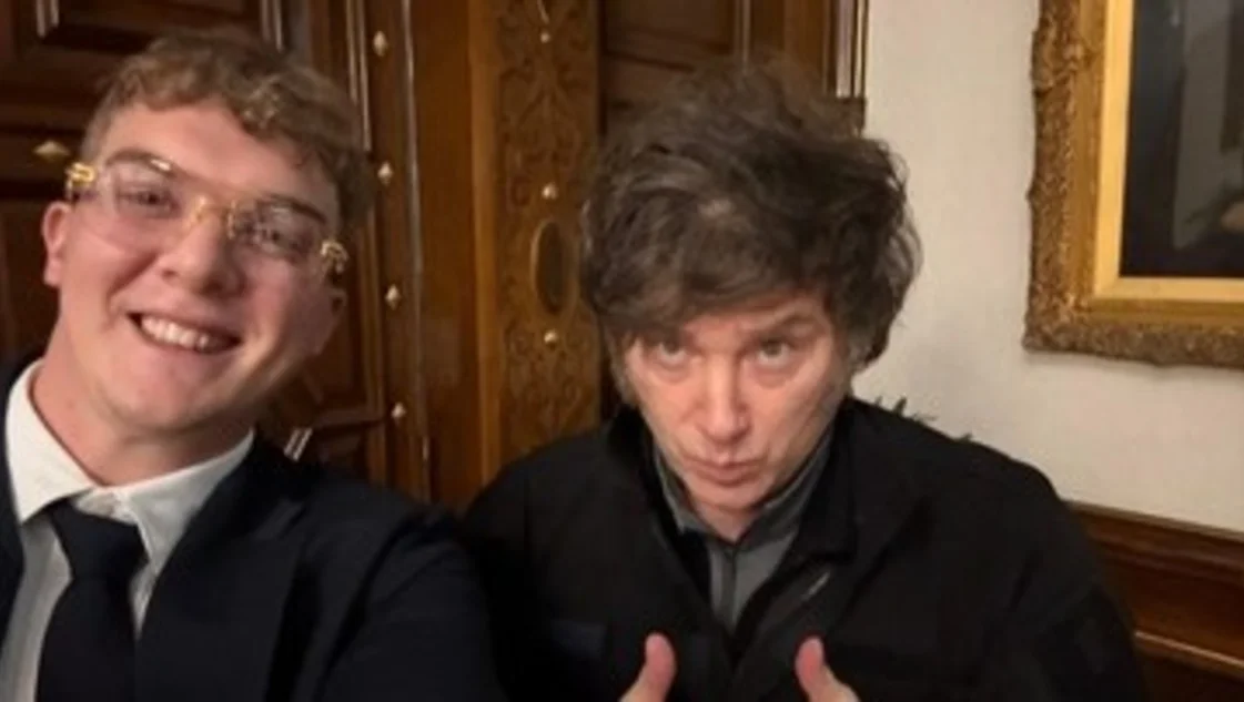 Solicitan que ordene la detención internacional de Hayden Mark Davis y se proceda a la notificación roja de Interpol a los efectos de lograr la extradición.