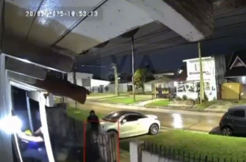 Dos mujeres evitaron una violenta entradera: Tres ladrones quisieron ingresar a las patadas