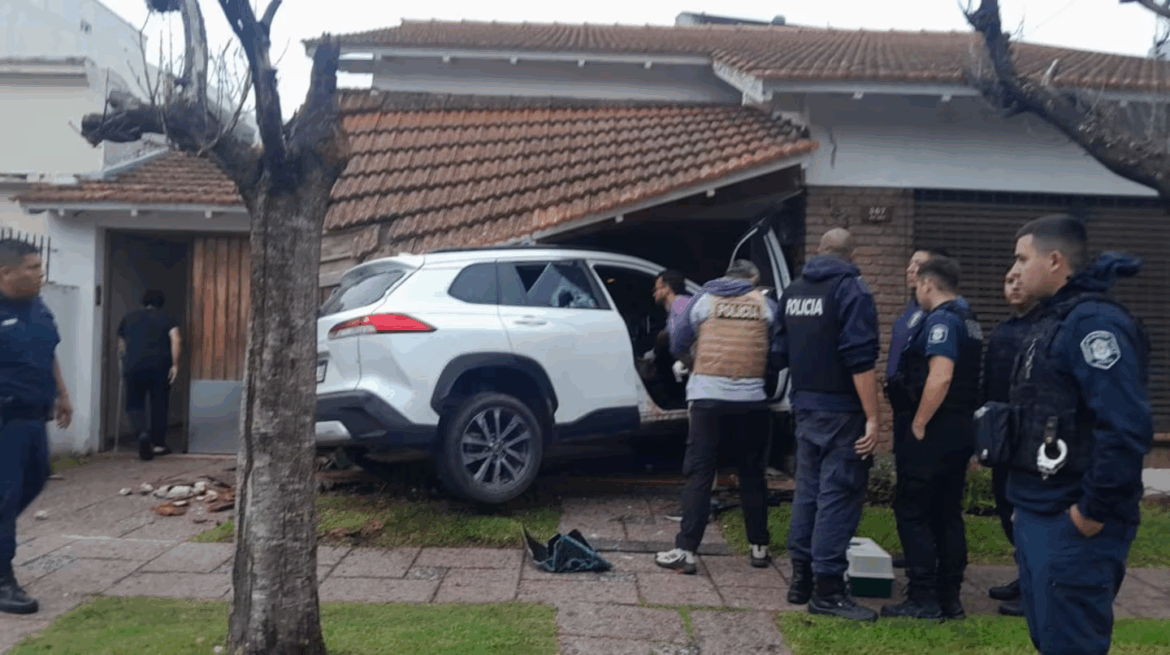 Bernal: Dos ladrones fueron abatidos tras un asalto y tiroteo con policías