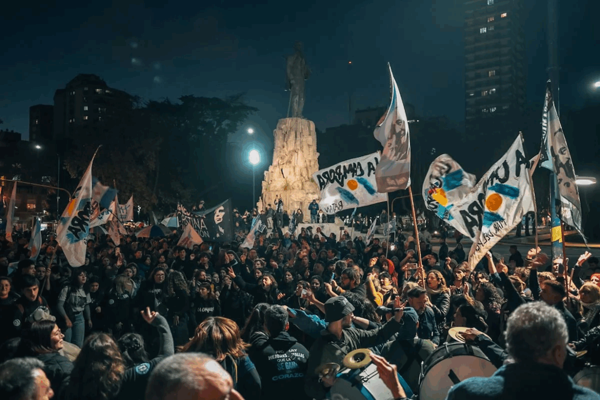 MAR DEL PLATA MARCHÓ Y SE MOVILIZÓ POR CFK