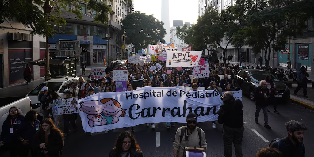 Semana de movilizaciones: el Garrahan, ATE y docentes universitarios preparan medidas de fuerza