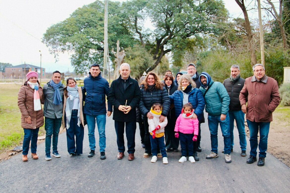 La Plata: Alak verificó el progreso de obras en Sicardi y conformó su Junta Comunal