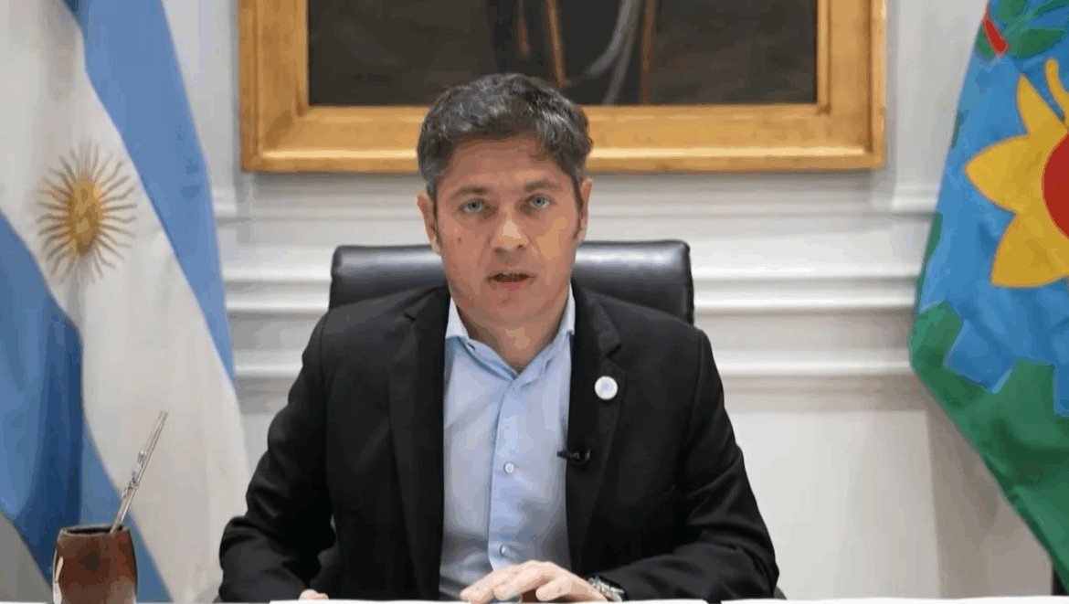 El gobernador acusó a Milei de disfrutar la caída industrial y denunció un “plan de exterminio” contra la producción y el empleo nacional.