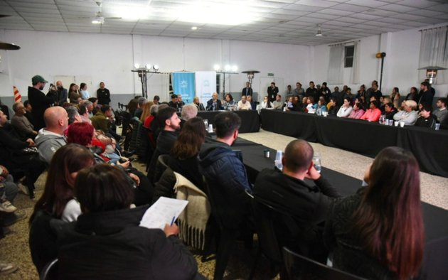 La Plata: El barrio La Armonía ya tiene Junta Comunal y suma nuevas obras públicas para Arana