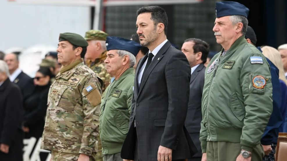 La obra social militar en el centro de la tormenta: acusan a Petri de encubrir un contrato irregular