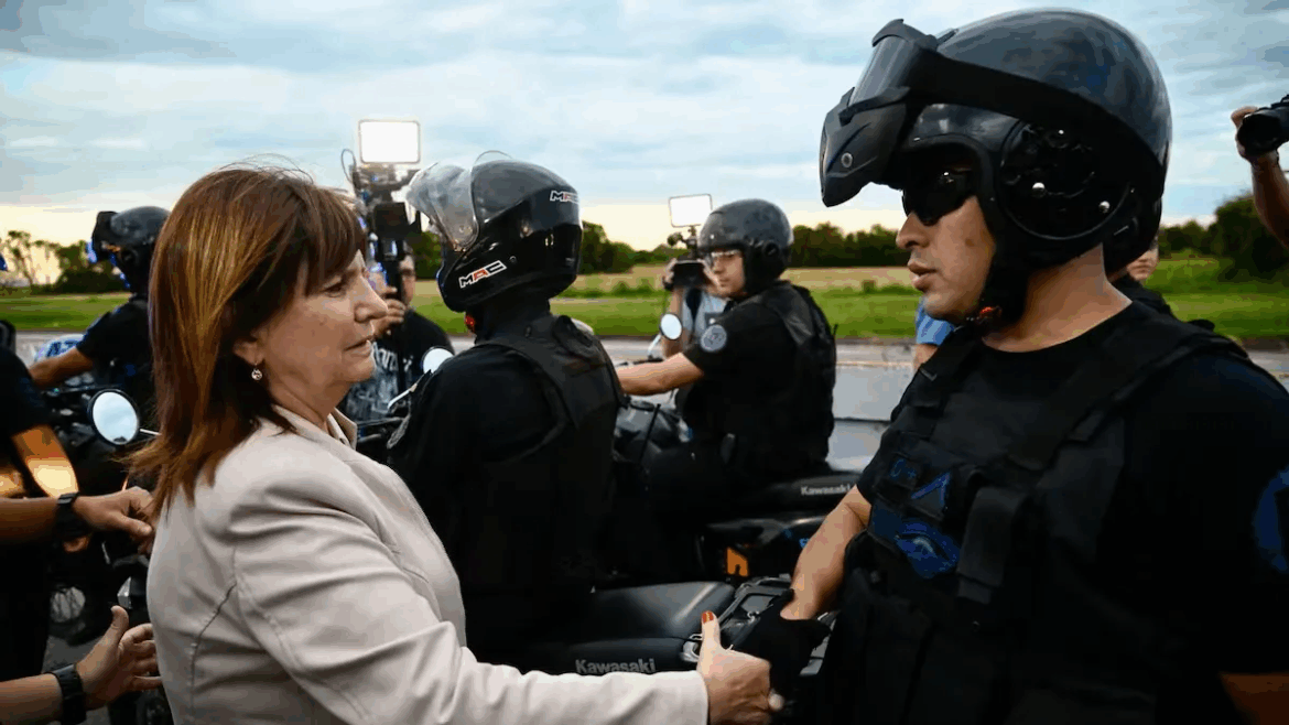 El Gobierno de Milei oficializó aumentos salariales para las Fuerzas Federales