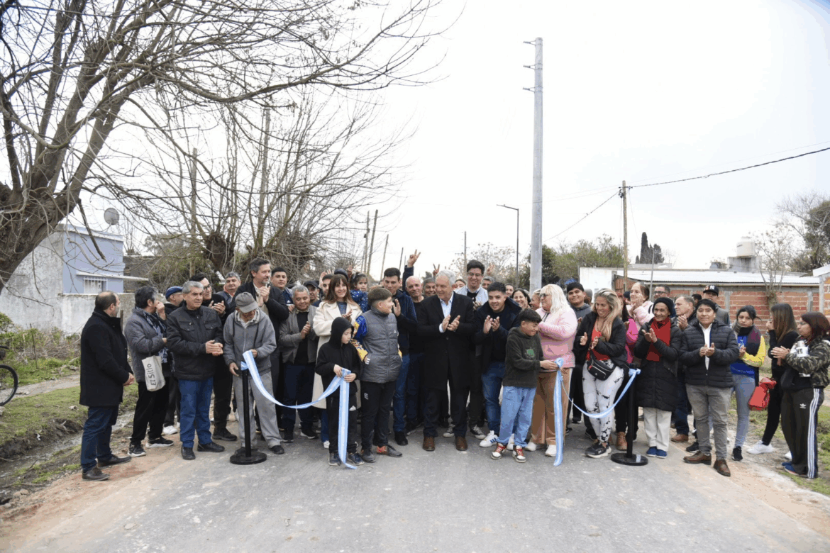 La Plata: Alak inauguró nuevo asfalto en tres tramos vitales de Abasto
