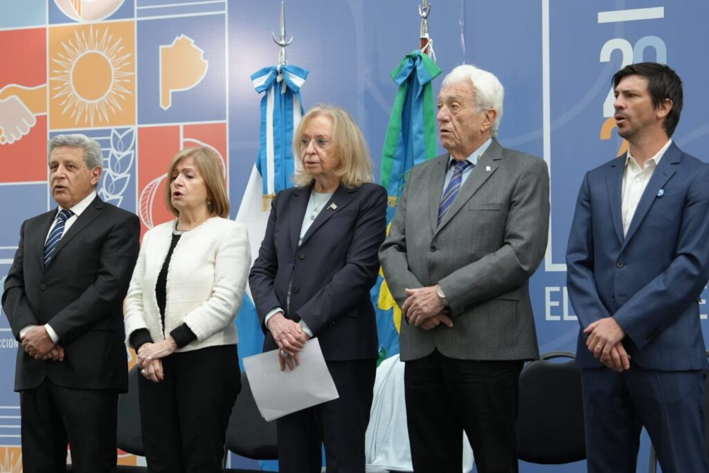 Alak destacó el rol de la Justicia y la «ejemplar realización de las primeras elecciones no concurrentes» en la Provincia