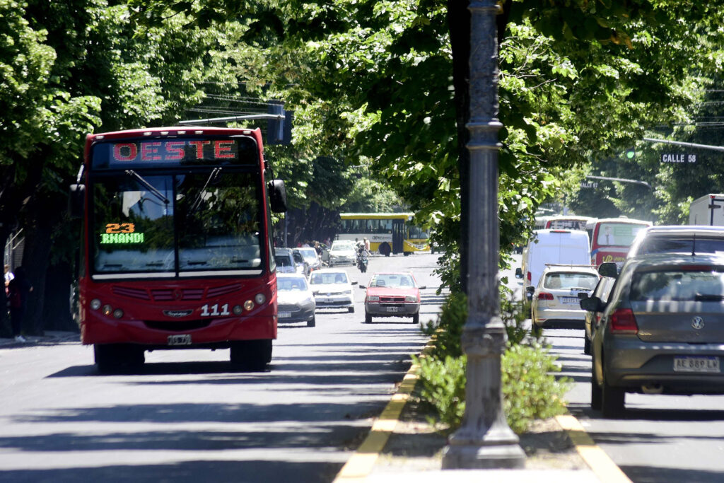 La Plata: El Municipio dispuso la gratuidad del transporte público durante el domingo de elecciones