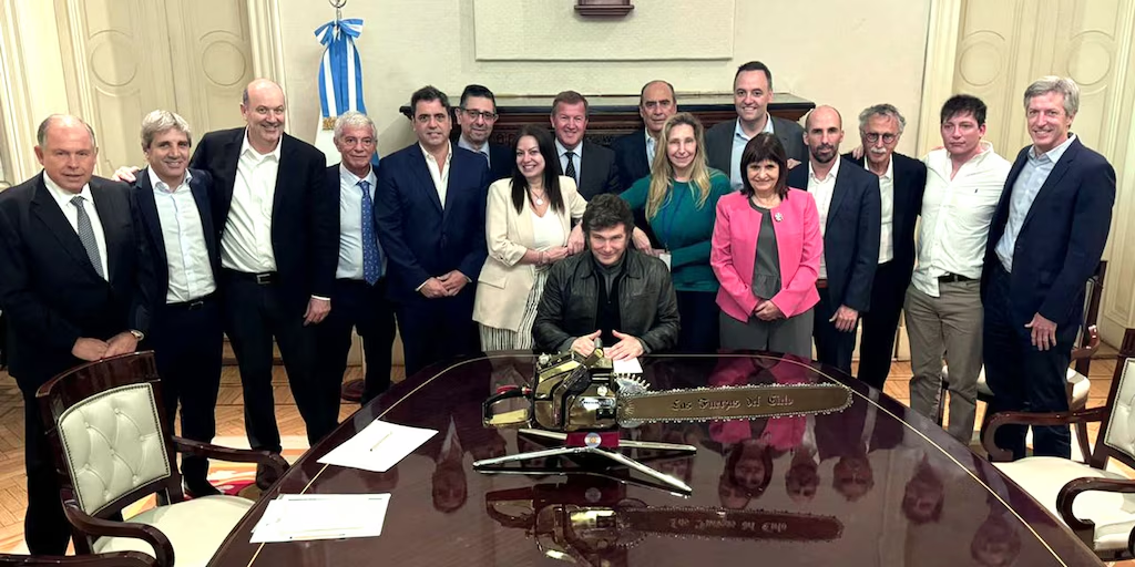 ⚠️ Tensión en Casa Rosada: Milei prepara un nuevo Gabinete en medio de una fuerte interna