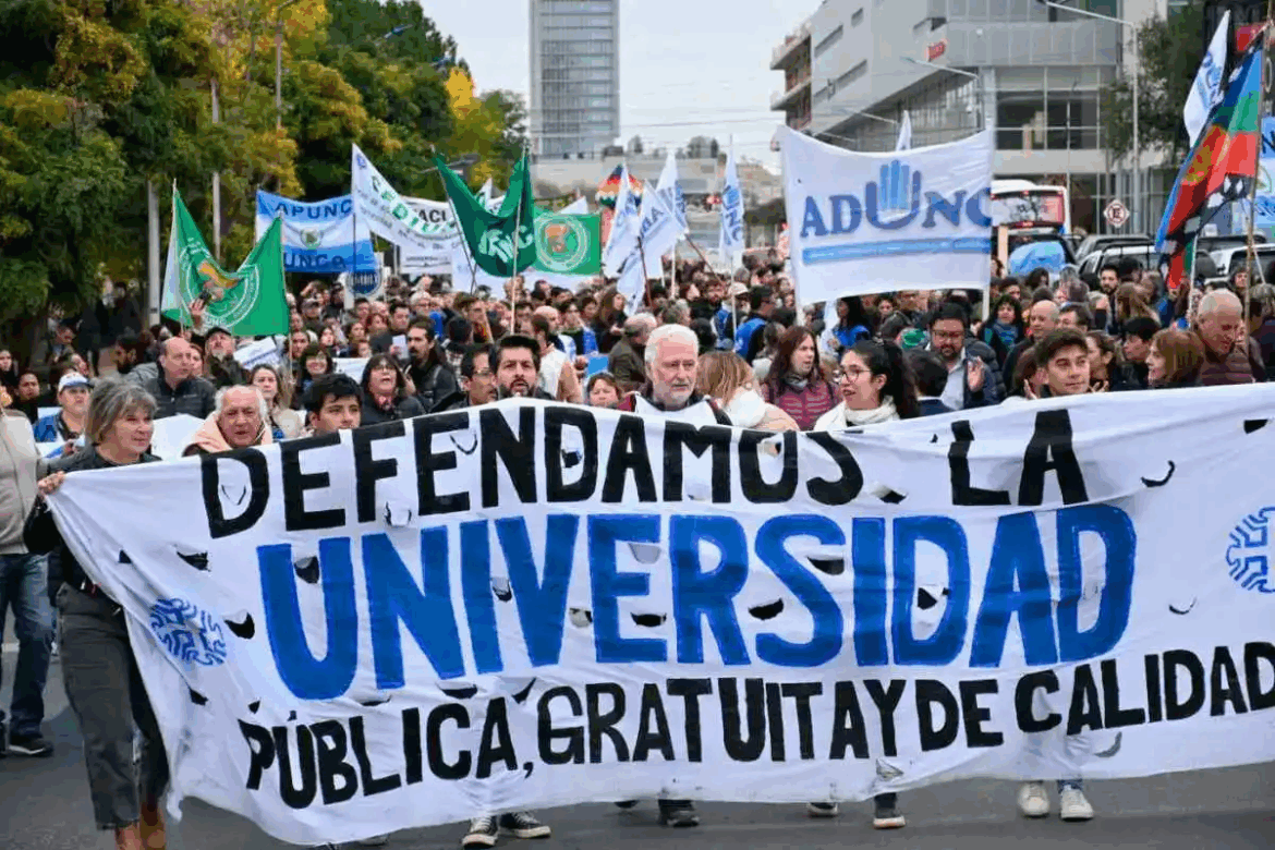 La UBA demandará al Gobierno por la suspensión de la Ley de Financiamiento Universitario