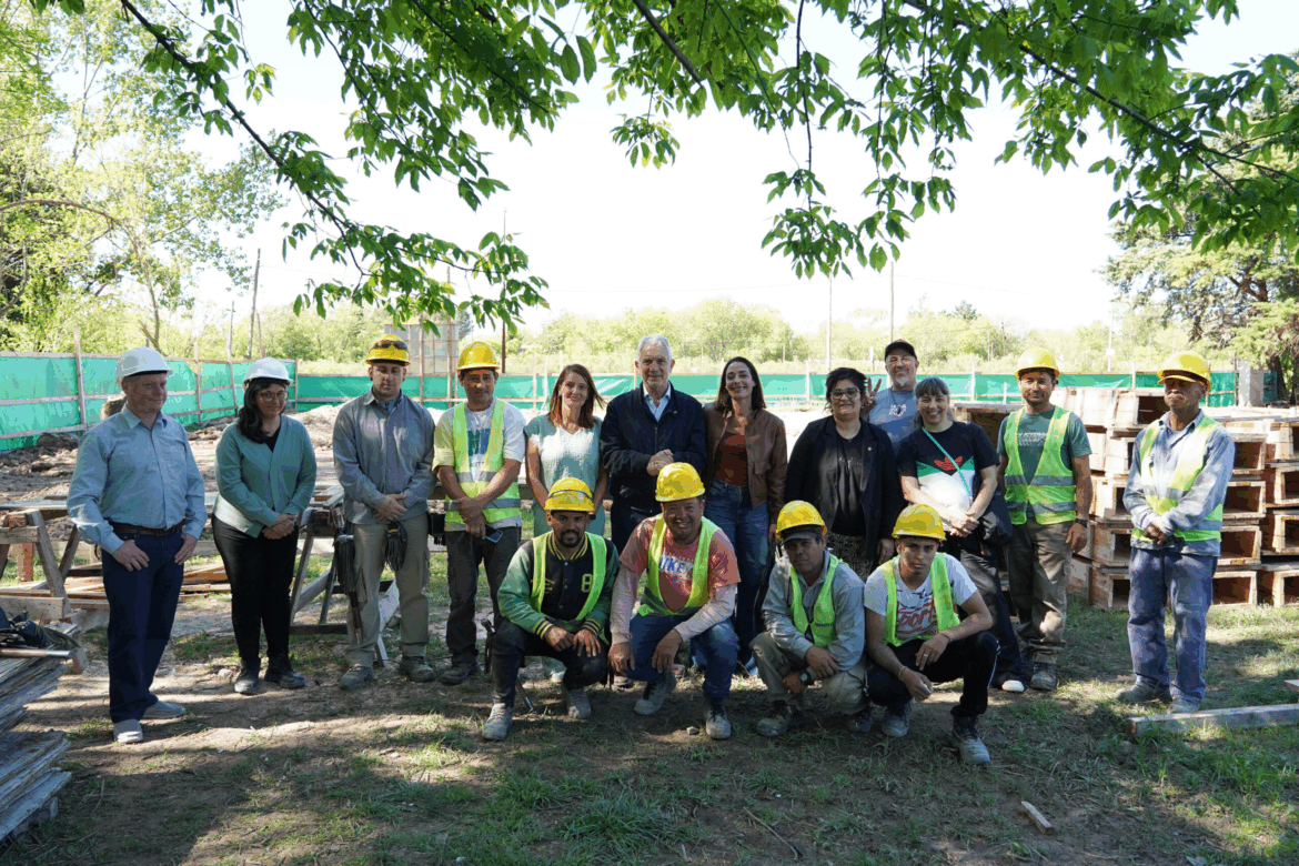 Municipio y Provincia avanzan con mejoras educativas en Correas: nuevas obras y equipamiento