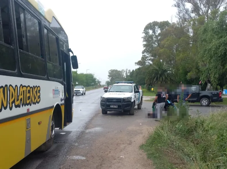 🚨 La Plata: una adolescente fue atropellada por una camioneta en Ruta 11 y debió ser hospitalizada