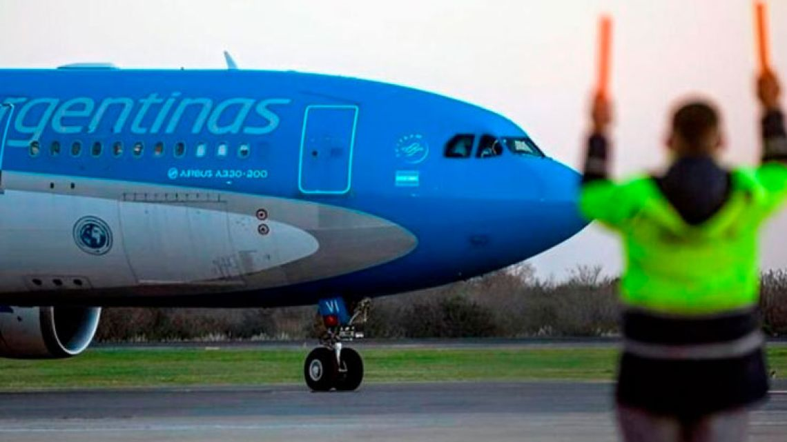 Dictan conciliación obligatoria y suspenden el paro en la ANAC que amenazaba vuelos en el fin de semana largo