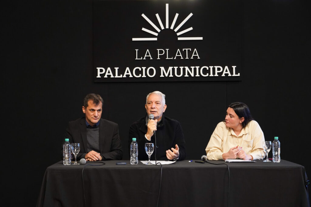 Alak presentó nuevas medidas para fortalecer la agenda de juventudes en la ciudad