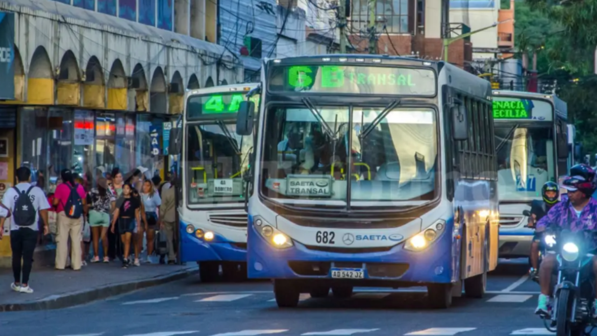 Transporte en crisis: el Gobierno vuelve a citar a empresas de colectivos para evitar otro paro