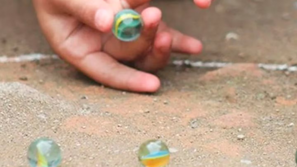 Dolor en Santa Fe: un nene murió asfixiado tras atragantarse con una bolita de vidrio en su casa