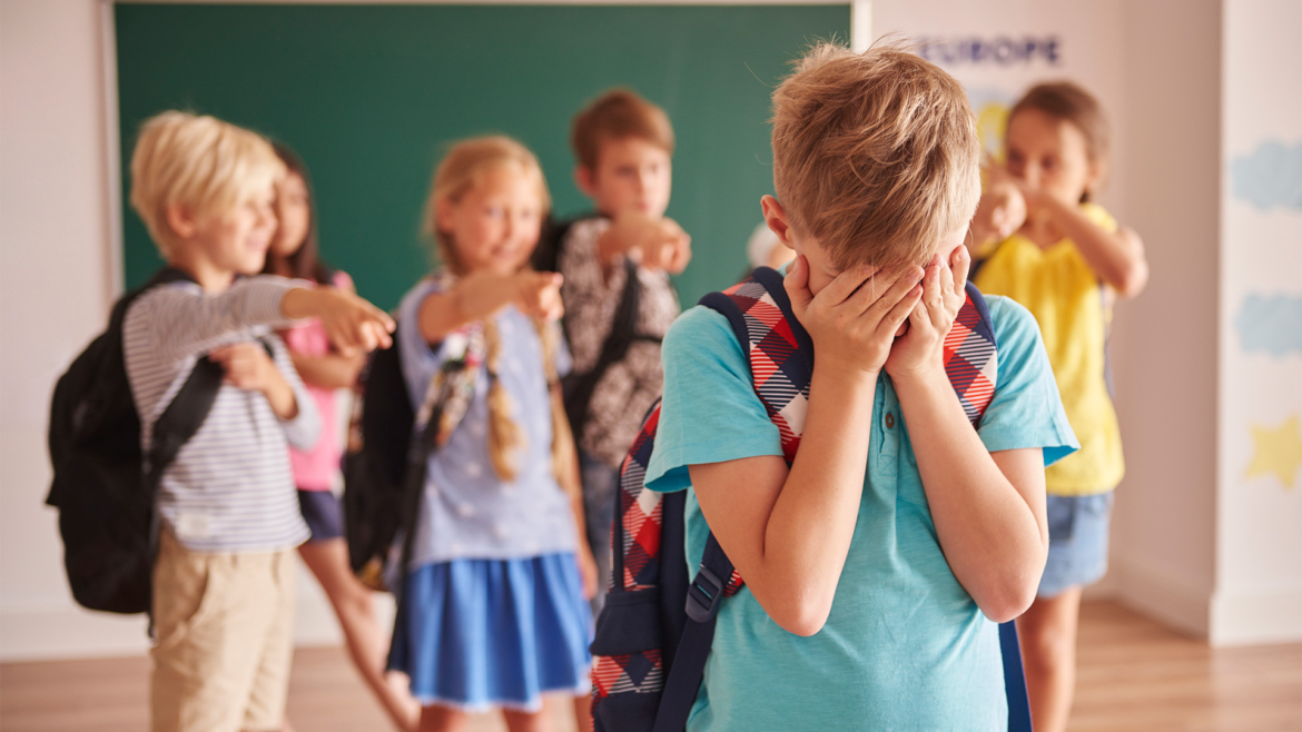 Día contra el bullying: crece la preocupación por el acoso escolar y el desafío de frenarlo en aulas y redes