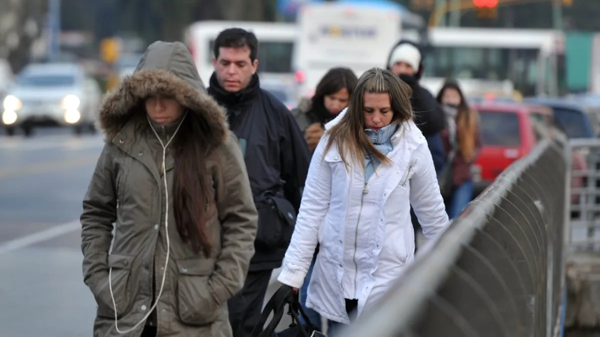 Frío polar en el AMBA: el lunes arranca con 2 grados y cielo totalmente despejado