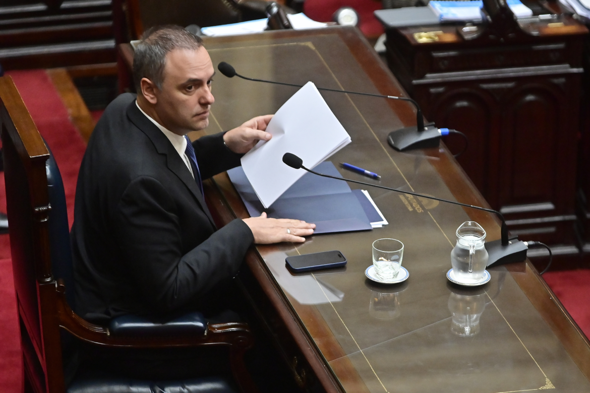 Crece la presión sobre Adorni: la oposición impulsa una moción de censura y busca su interpelación en el Congreso
